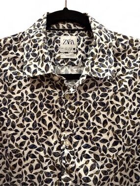 Zara Slim Fit White Button-Up Shirt with Black Multi Colored Leaf Print
